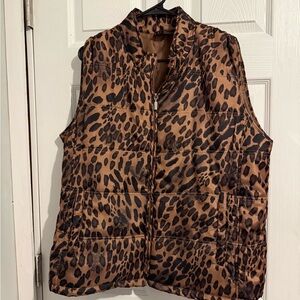 Jane Ashley Leopard Print Puffer Vest in Brown and Black